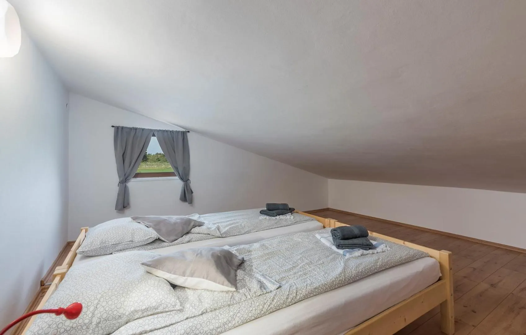 Sea View Apartments With Shared Pool Pomer