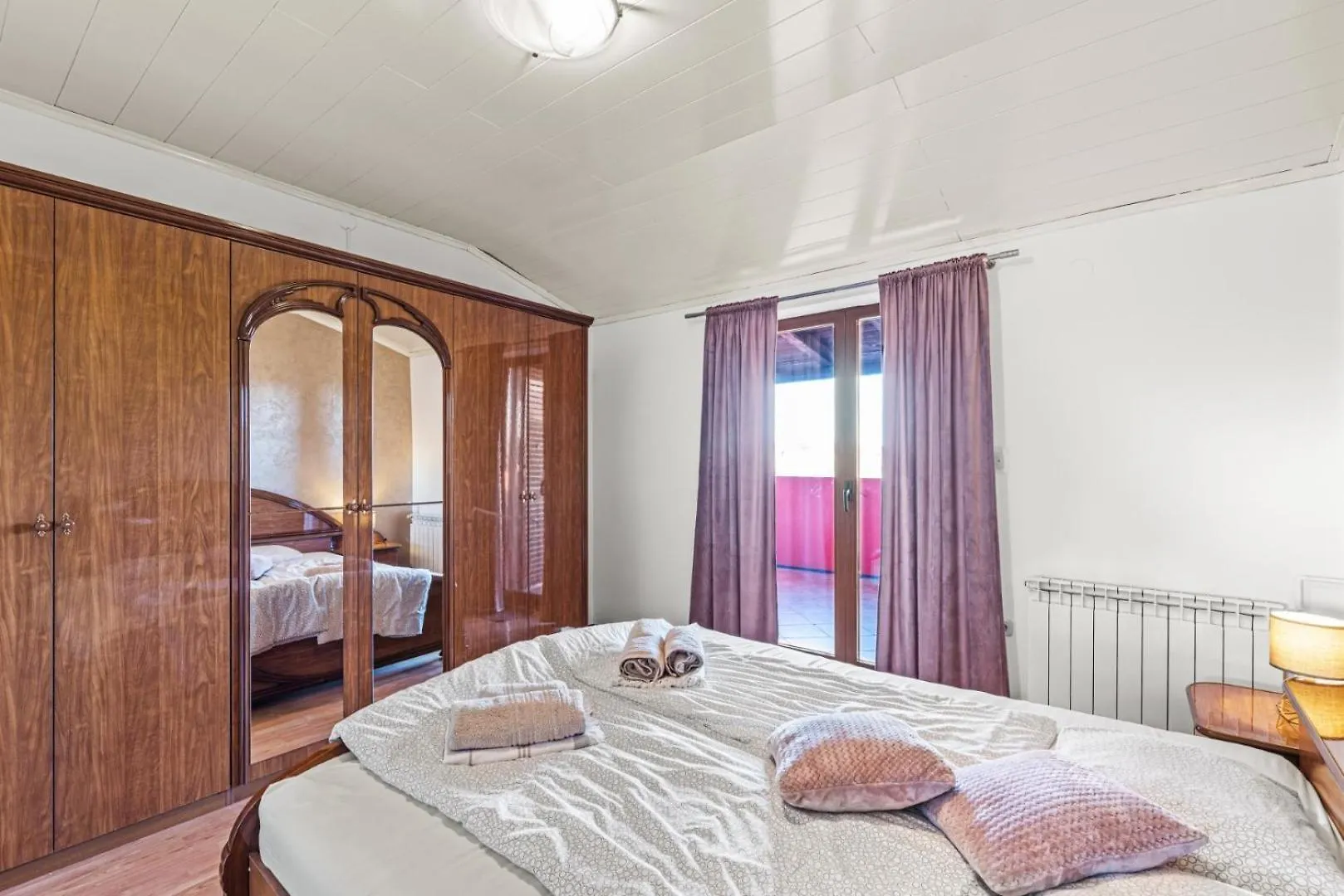 Sea View Apartments With Shared Pool Pomer