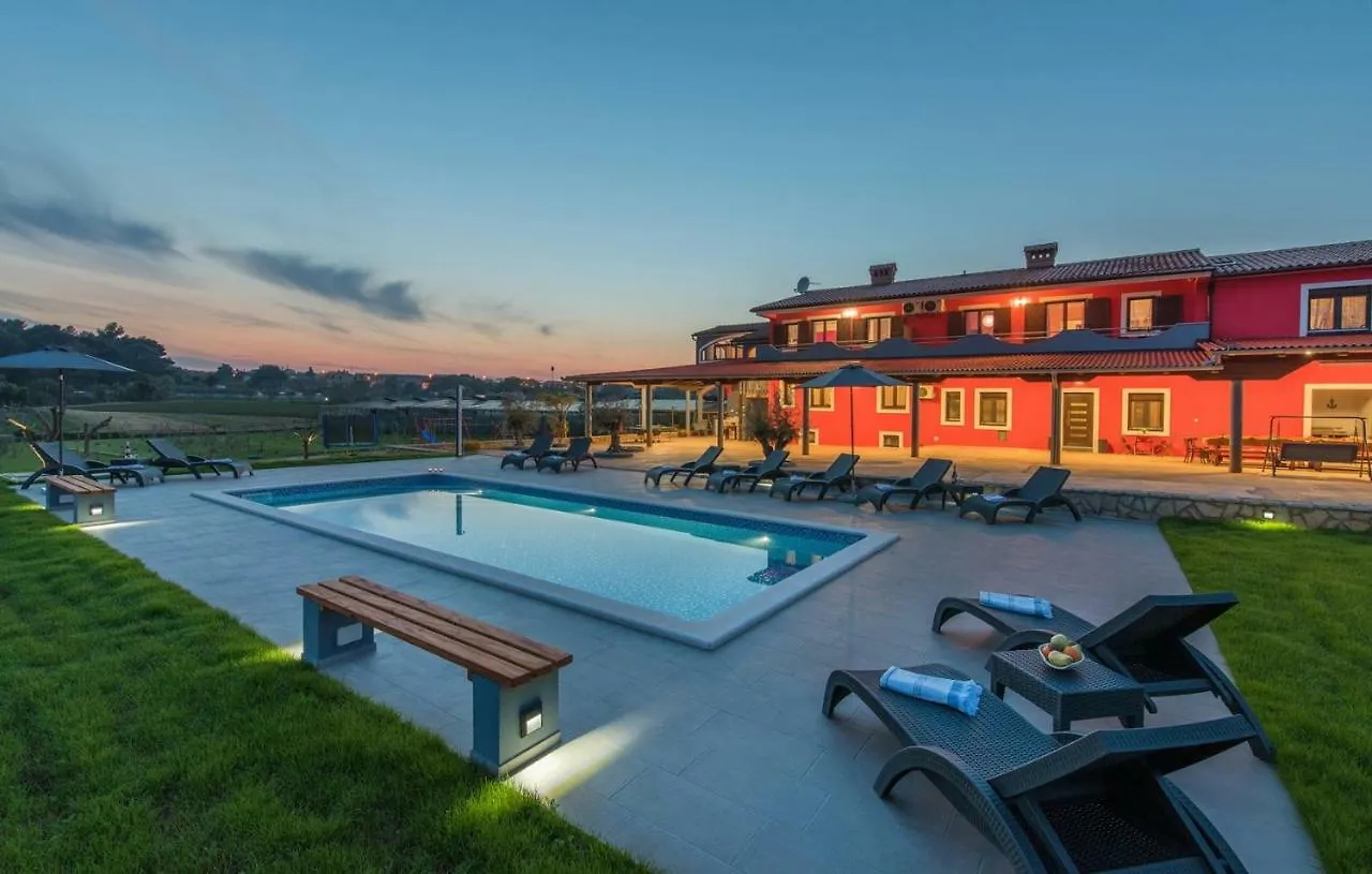 Sea View Apartments With Shared Pool Pomer Κροατία